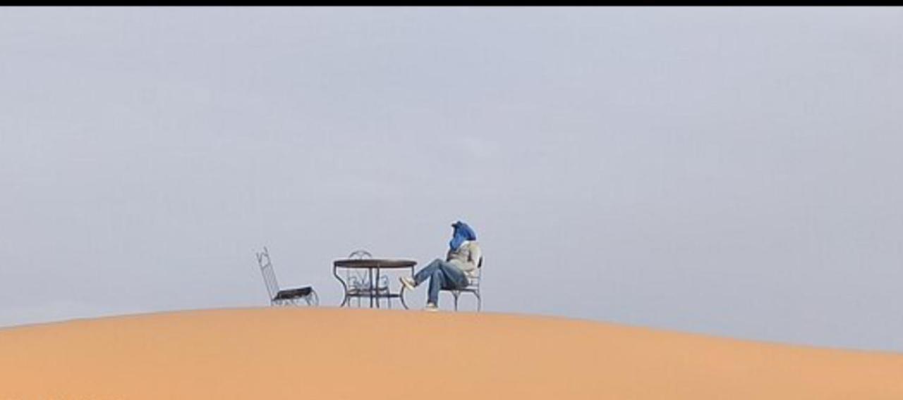 ホテル Sahara Family Camp メルズーガ エクステリア 写真